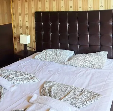 Dune One-bedroom Eh